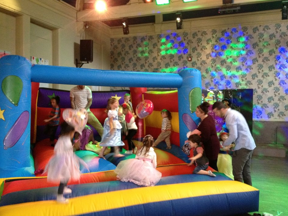 Waterfall Party Derby Childrens Parties